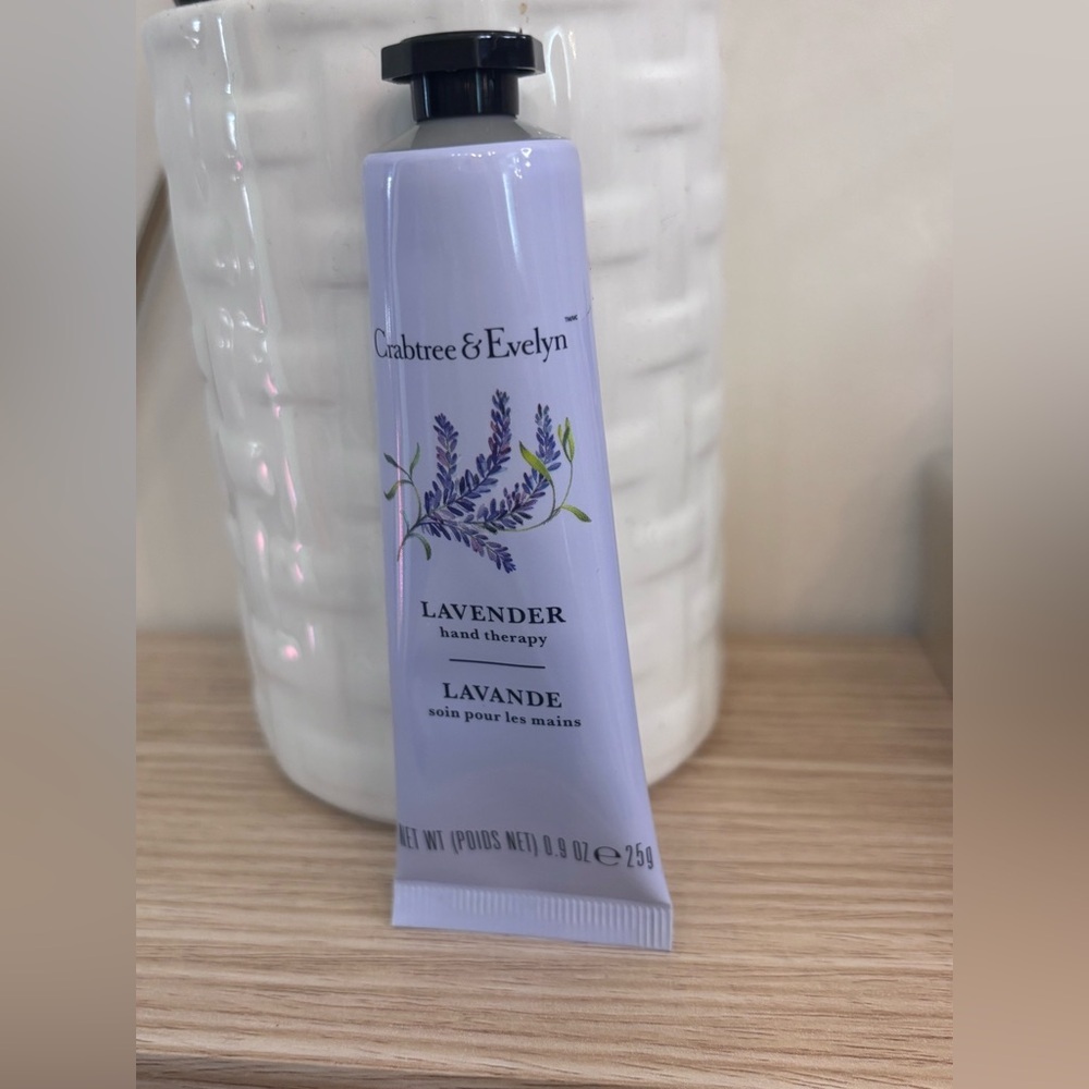 Crabtree & Evelyn Lavender Hand Cream - Purple